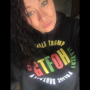 Meet your Posher, Alicia